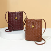 Sacs en cuir souple Sac tissé à la main Sac à bandoulière Sac messager Mini sac pour téléphone Sac banane décontracté assorti